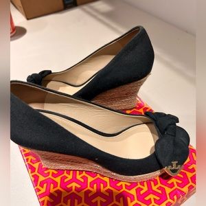Authentic Tory Burch black espadrilles. With front bow